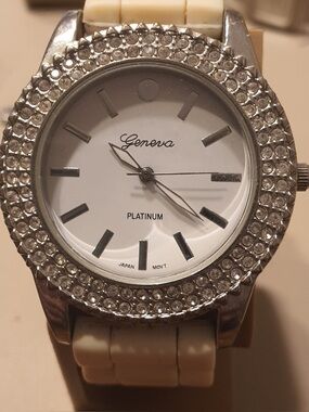 🦋10/$20🦋 Geneva Platinum #2058 Silver/White Rhinestone Silicone Women's Watch